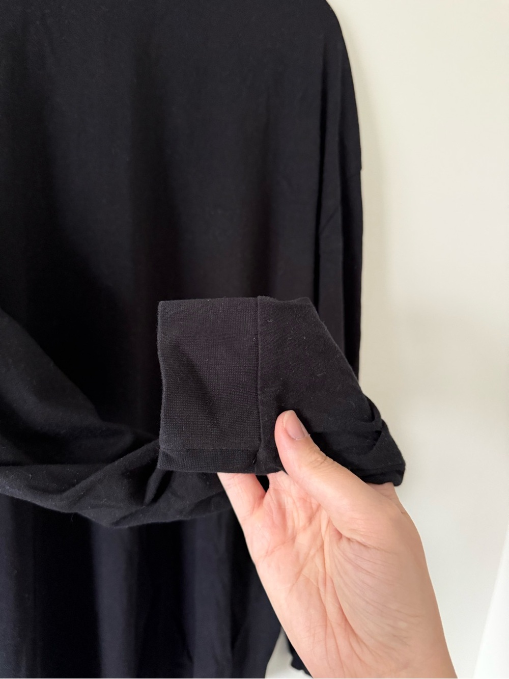 ASOS | Black Classic Men’s Long Sleeve T-Shirt 100% Cotton (size med) - Picture 3 of 5